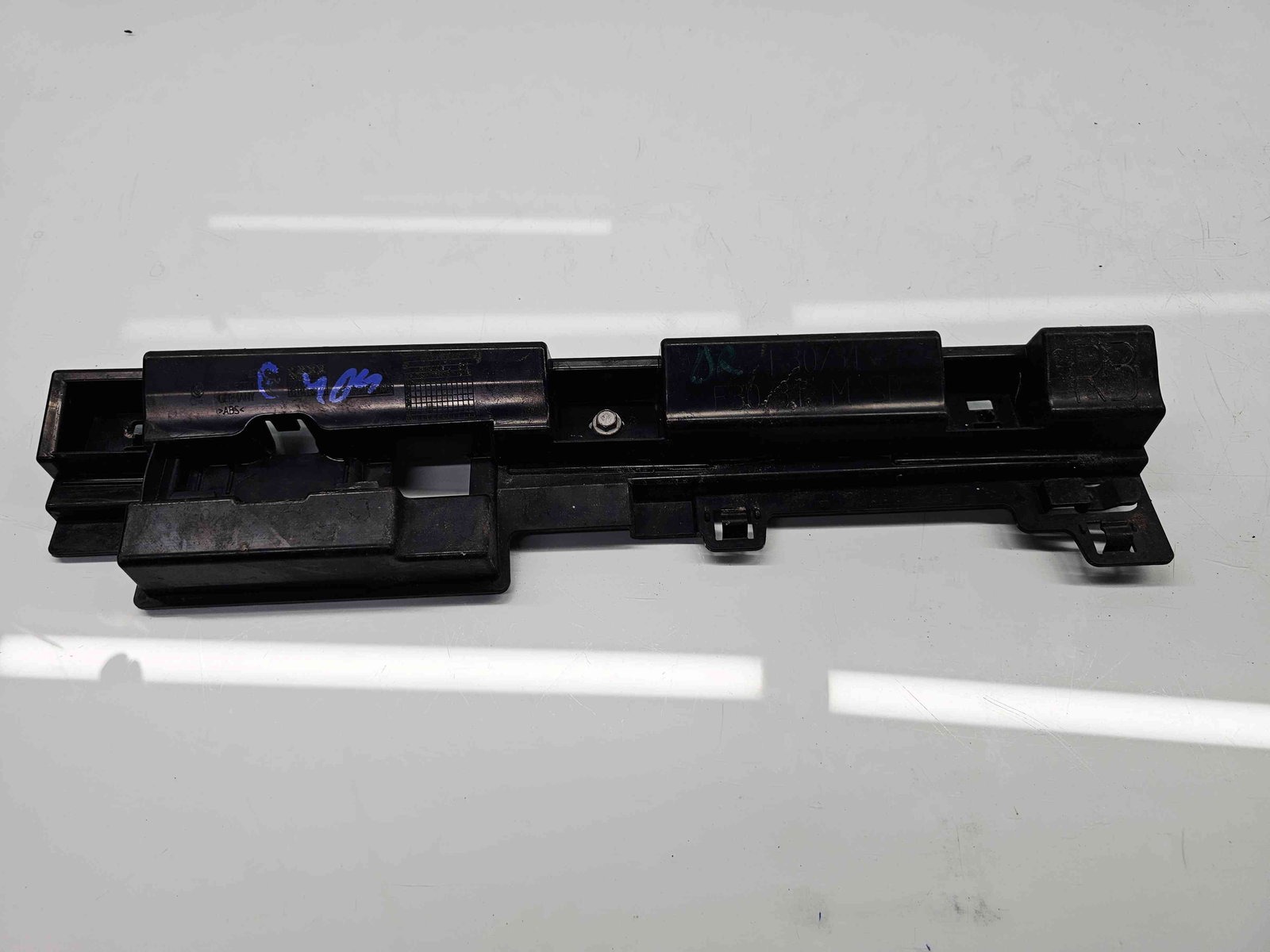 Suport prag dreapta Bmw 3 (F30) [Fabr 2012-2017] 7256918 - imagine 1