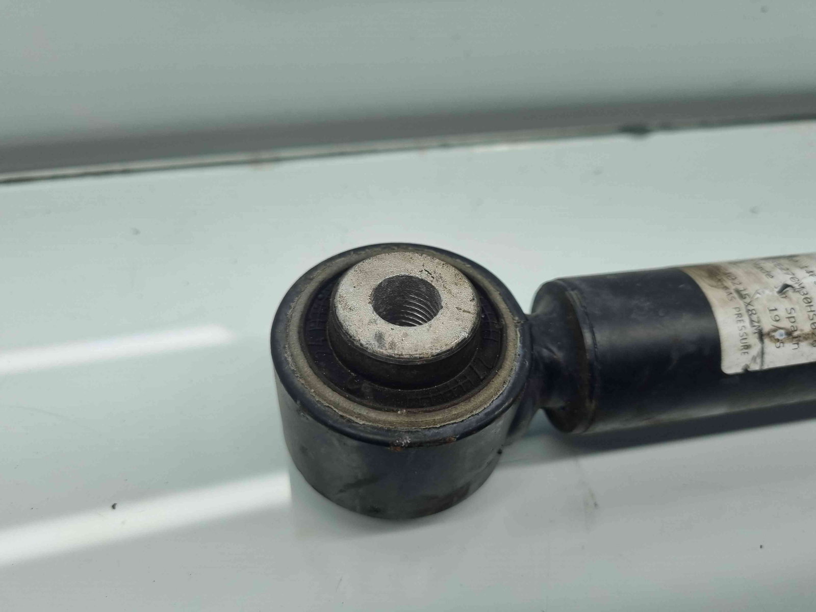 Amortizor dreapta spate Seat Ibiza 6 (KJ1) Facelift [Fabr 2017-prezent]1.0 TSI DUSA 85KW / 115CP - imagine 3