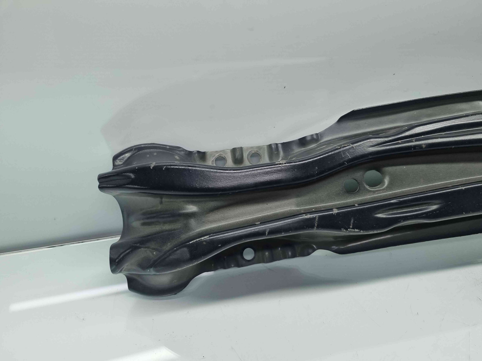 Armatura bara spate Volvo V40 II Facelift [Fabr 2013-2019] OEM - imagine 3