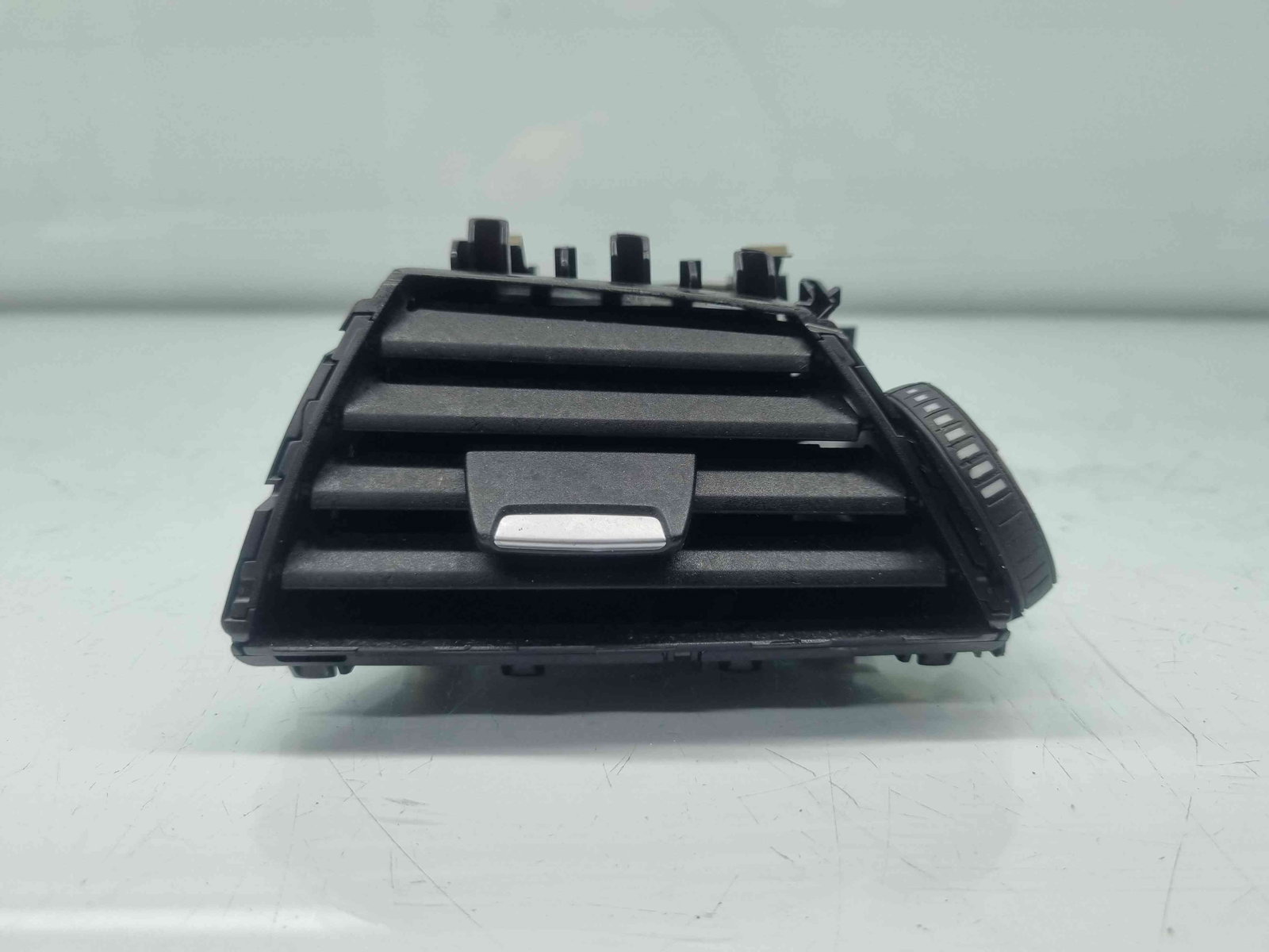 Grila aerisire stanga Bmw 1 (F20) Facelift [Fabr 2011-2017] 9205355-07 - imagine 1