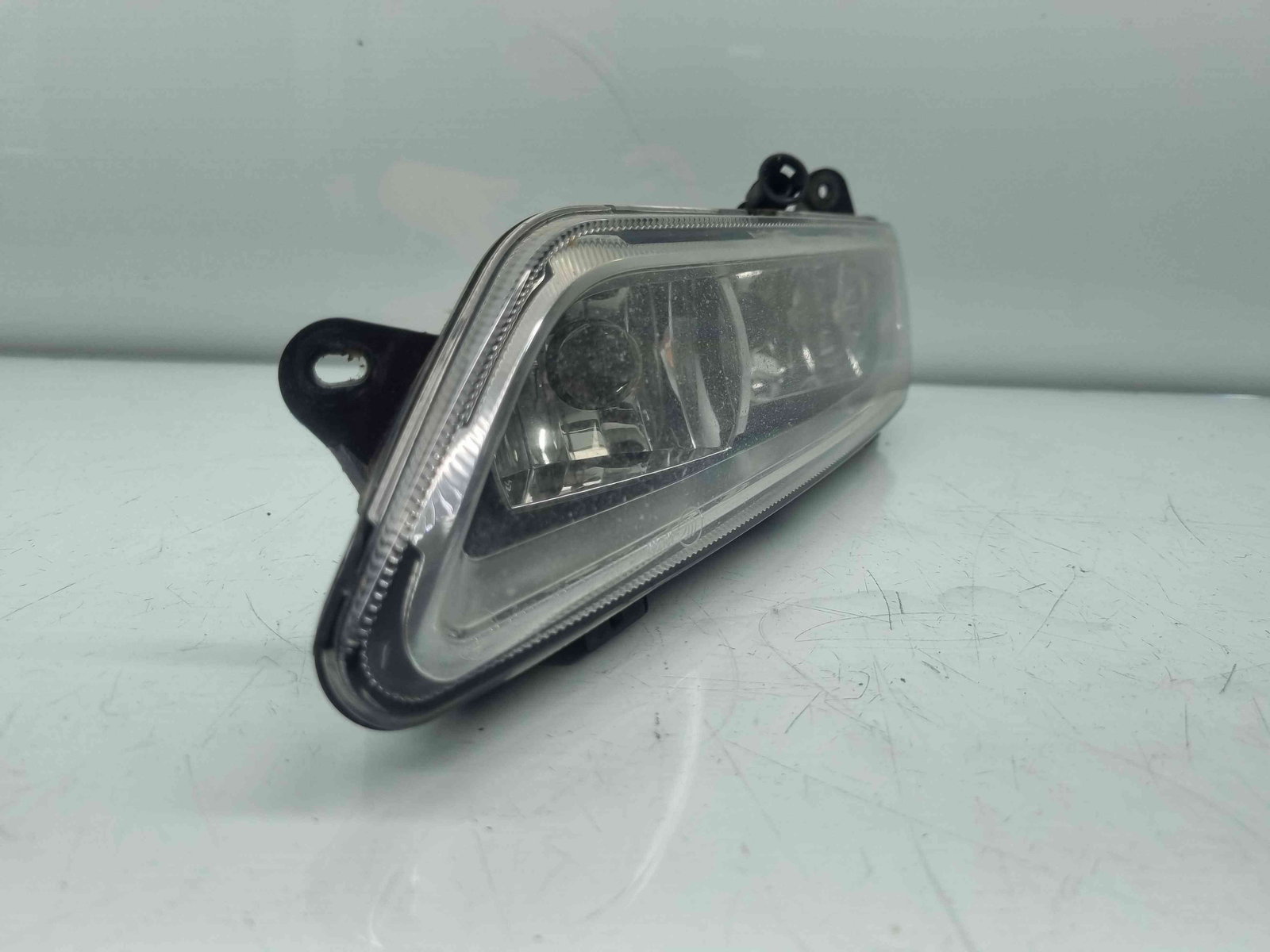 Proiector ceata dreapta OEM - imagine 2