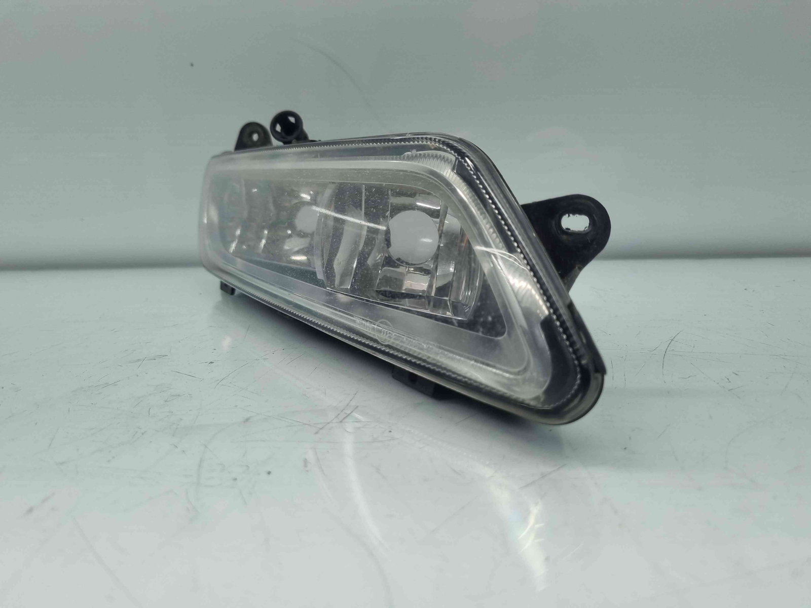 Proiector ceata stanga OEM - imagine 2