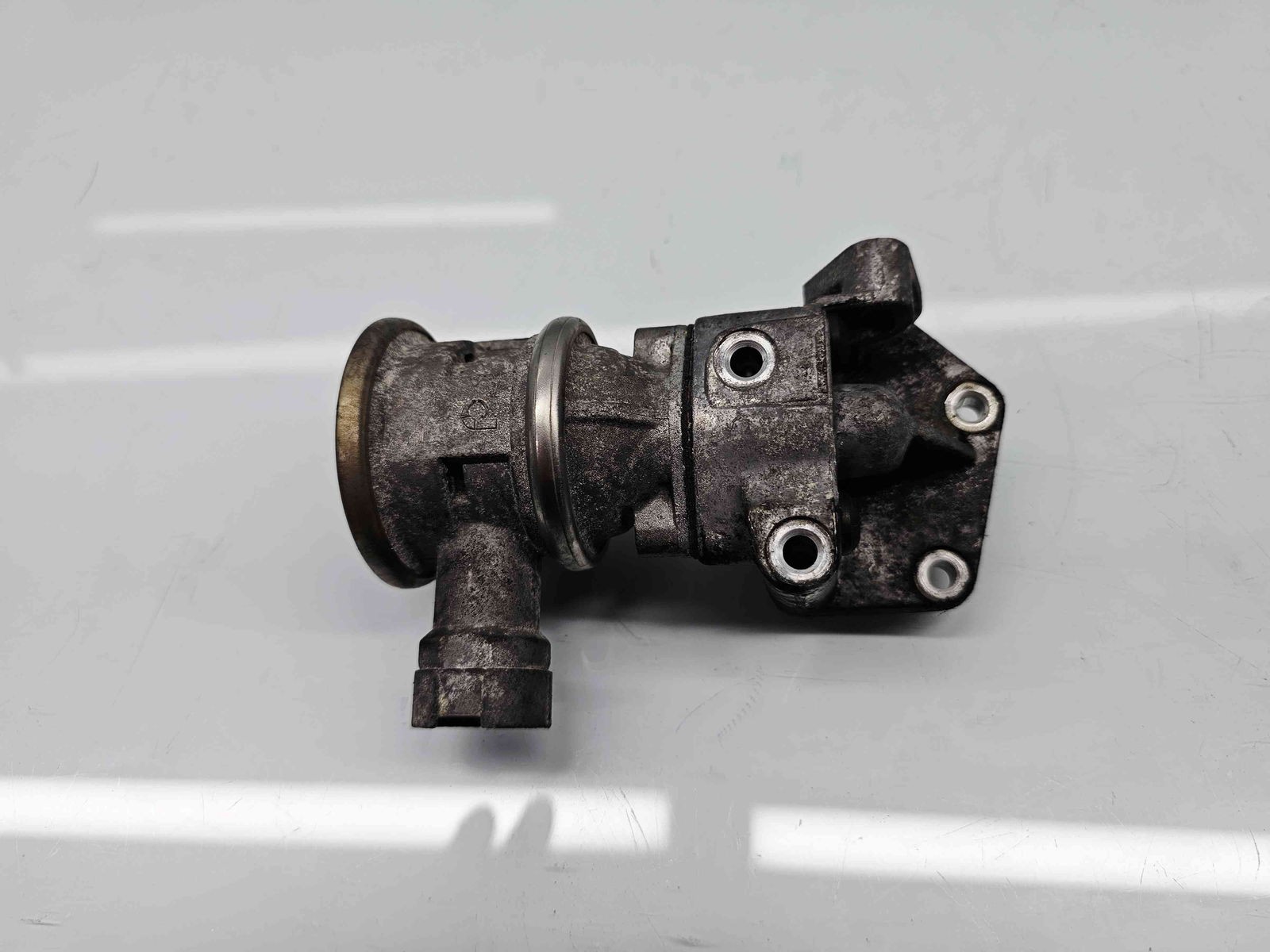 Supapa EGR Volkswagen Passat B6 (3C2) [Fabr 2005-2010] 06A131351F 1.6 Benz BSE 75KW / 102CP