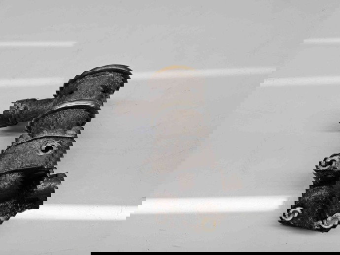 Supapa EGR  Volkswagen Passat B6 (3C2) [Fabr 2005-2010] 06A131351F 1.6 Benz BSE 75KW / 102CP