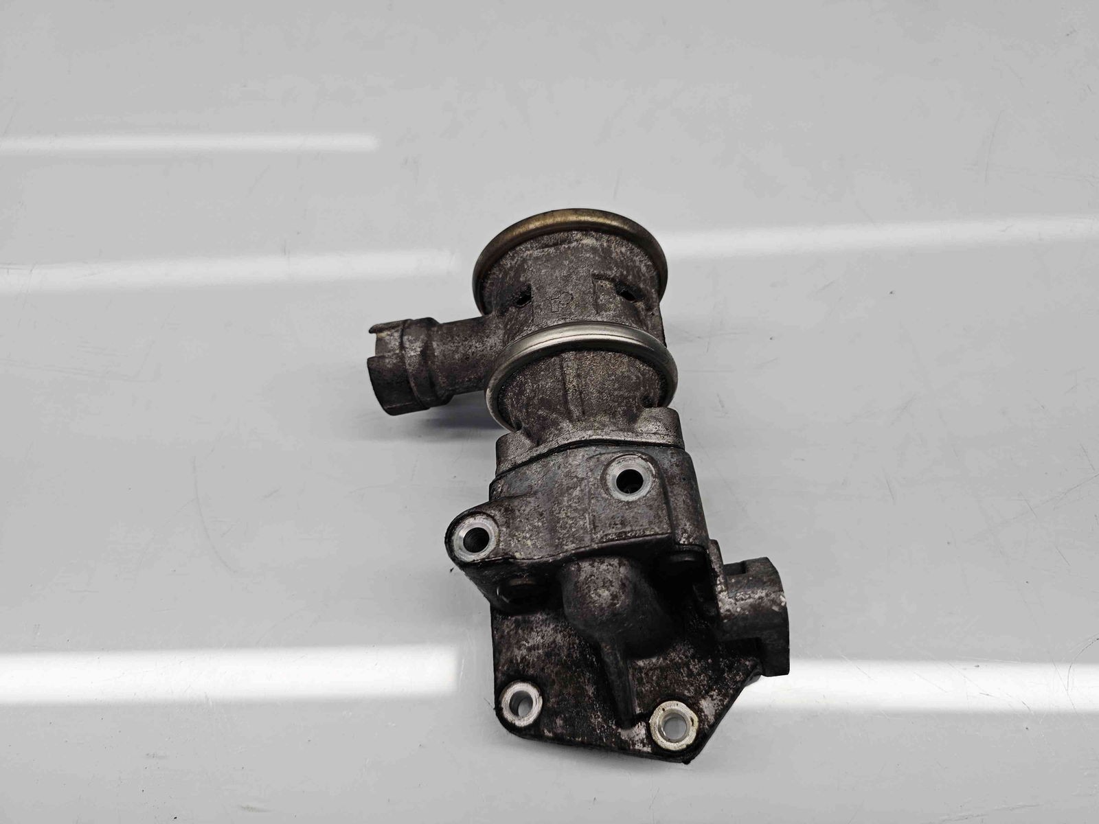 Supapa EGR Seat Altea (5P1) [Fabr 2004-2010] 06A131351F 1.6 Benz BSE 75KW / 102CP - imagine 2