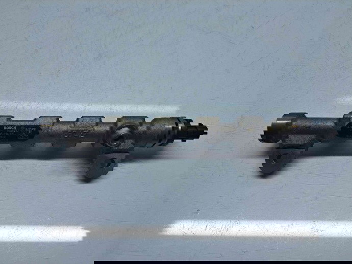 Rampa injectoare  Opel Astra J [Fabr 2009-2015] 55576177 / 0445214221 2.0 CDTI A20DT 121KW / 165CP