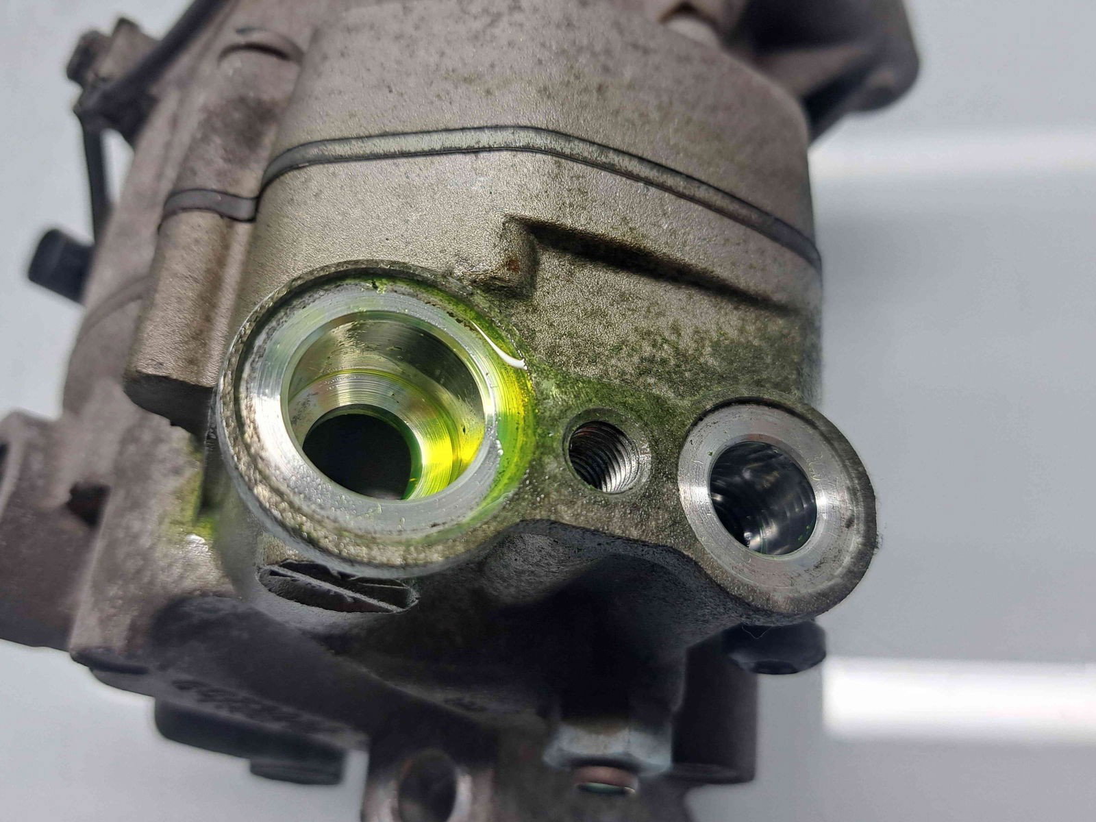 Compresor clima Opel Astra J [Fabr 2009-2015] 13412249 2.0 CDTI A20DT 121KW / 165CP - imagine 3