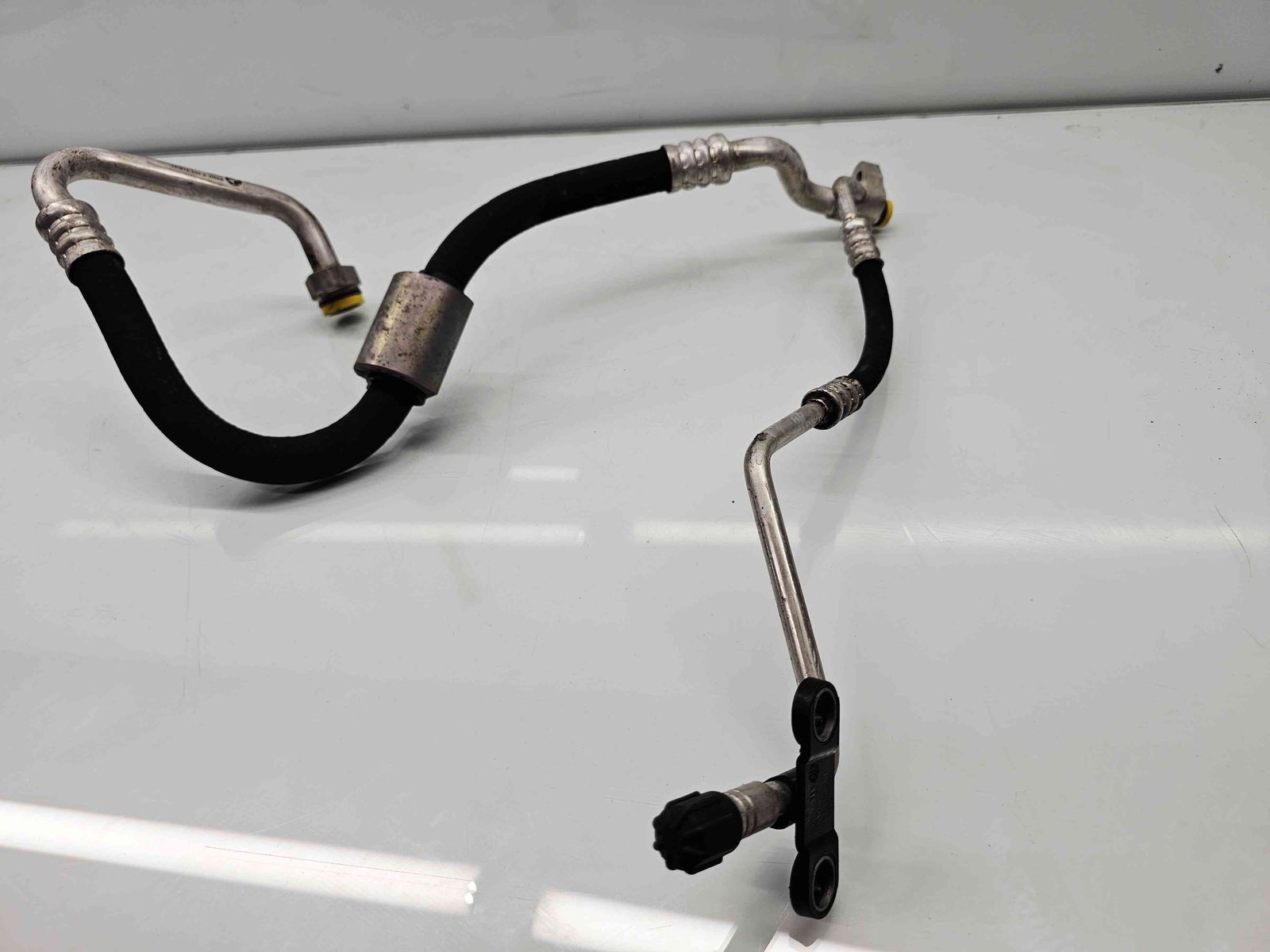 Conducta AC Bmw X1 (E84) [Fabr 2009-2015] 9223318 2.0 N47D 105KW / 143CP - imagine 2