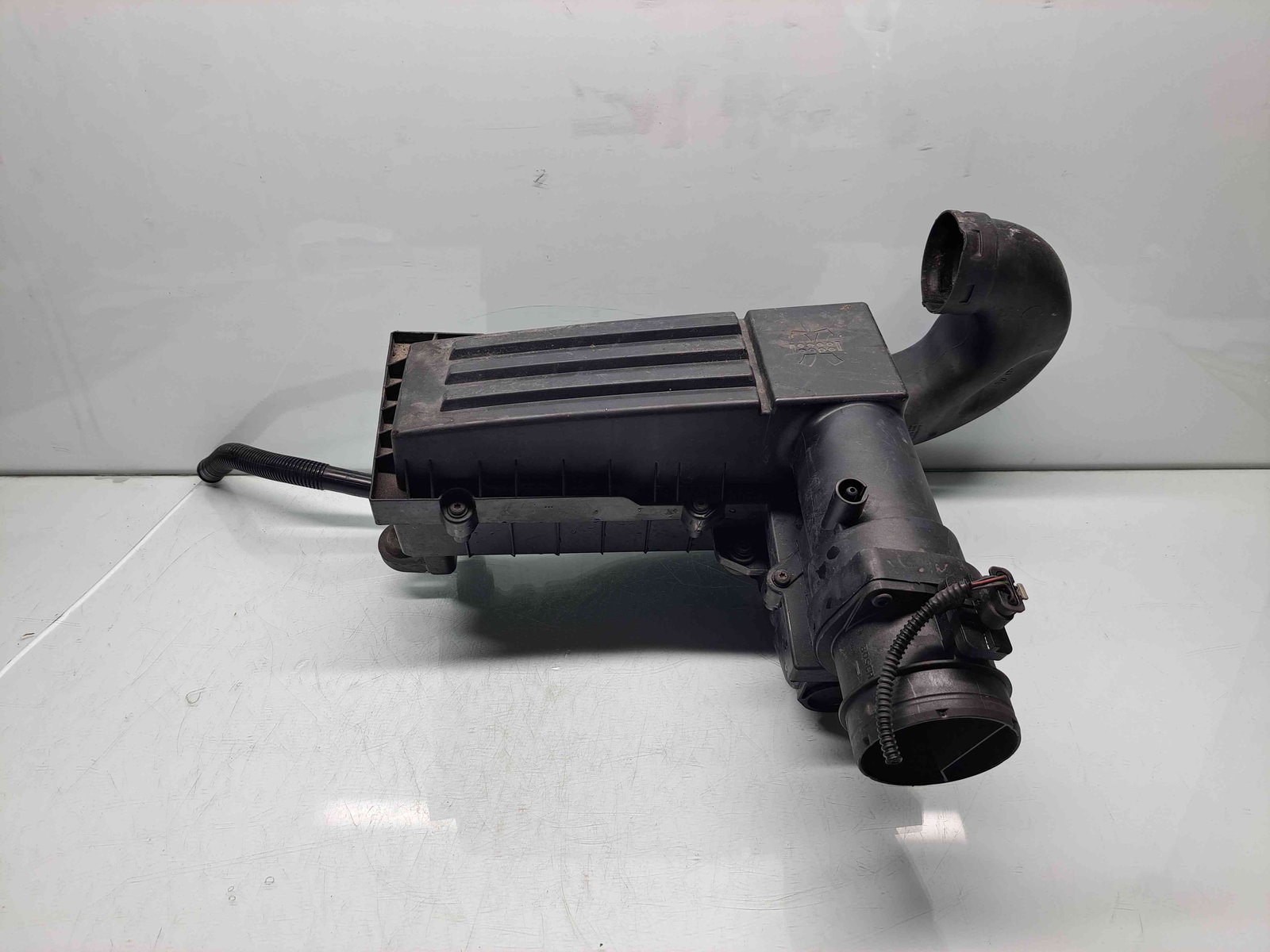 Carcasa filtru aer Skoda Superb II Combi (3T5) Facelift [Fabr 2009-2015] 3C0129607BC 2.0 TDI CFGB 125KW / 170CP - imagine 3