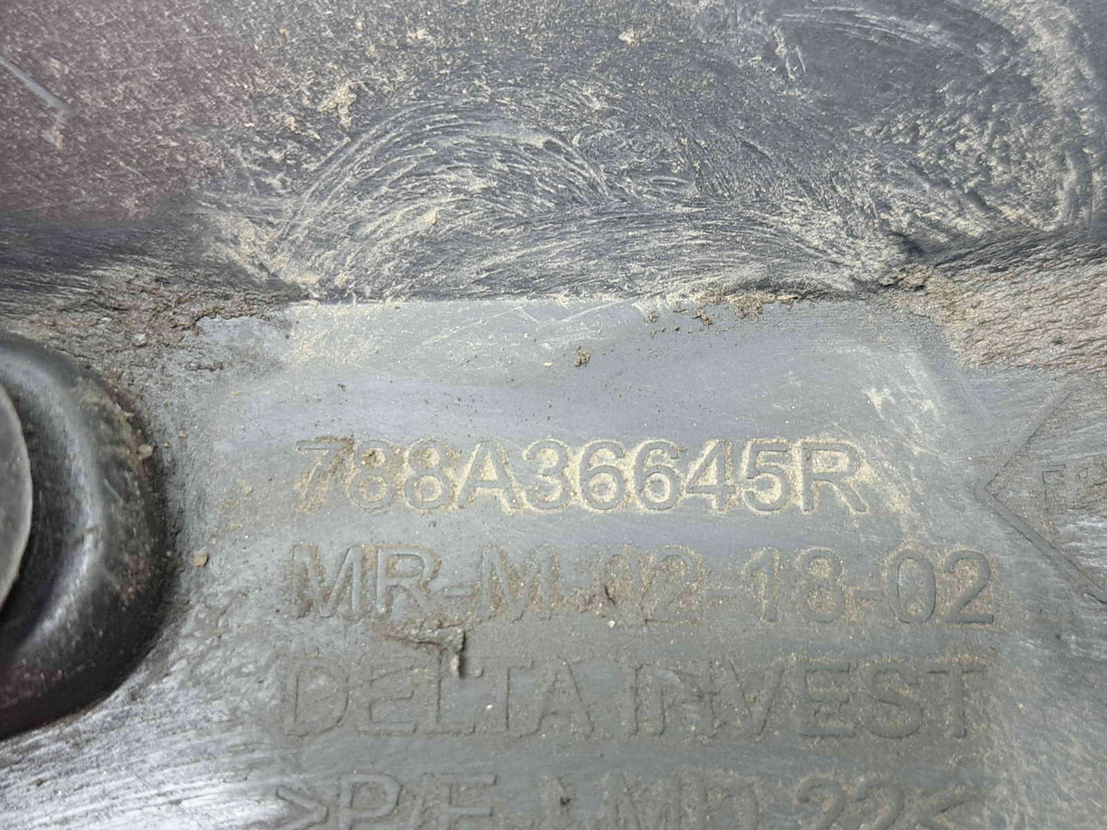 Ornament aripa stanga spate Dacia Sandero 3 [Fabr 2020-prezent] 788A36645R - imagine 3