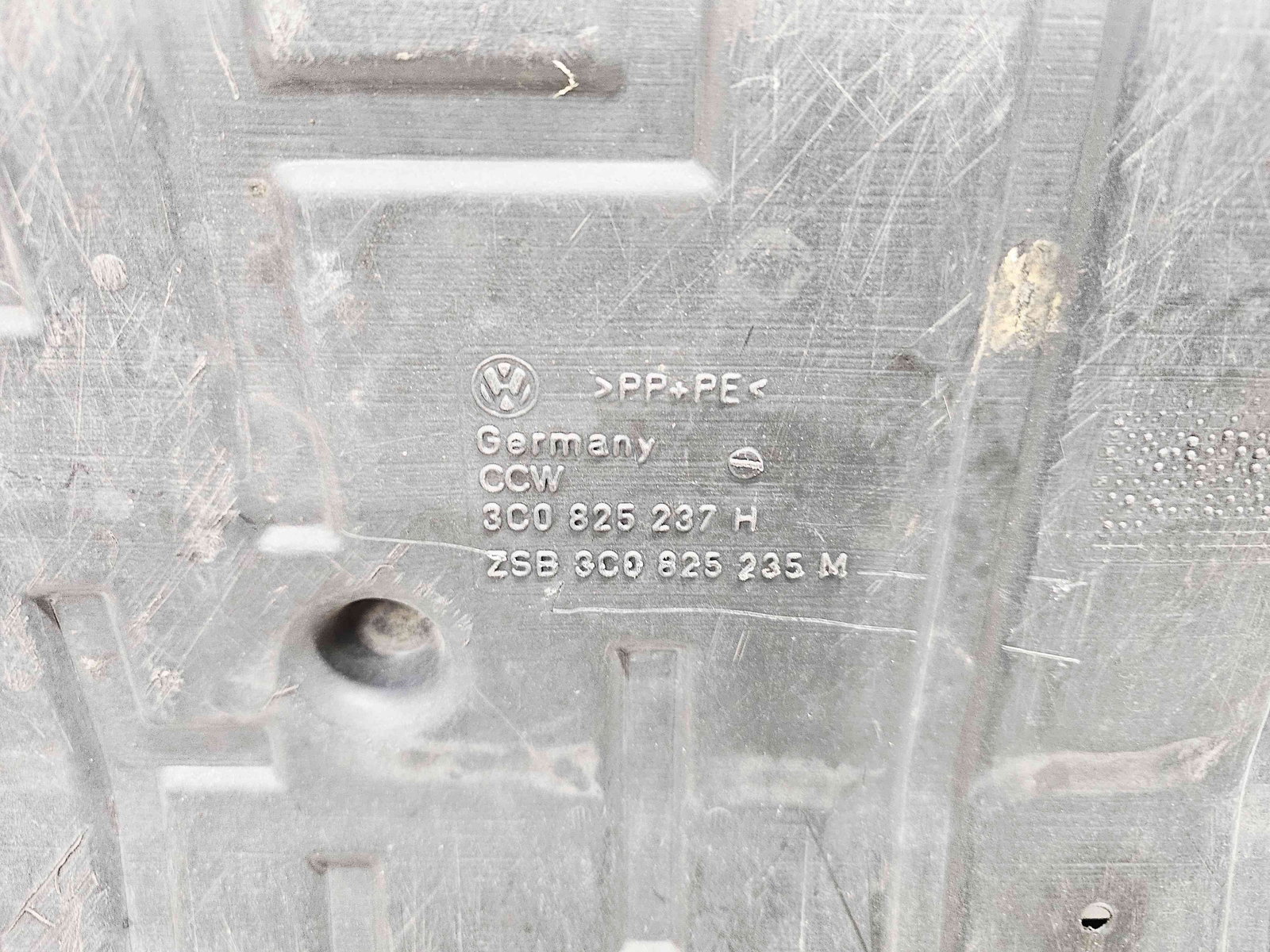 Scut motor Volkswagen Passat B7 (362) [Fabr 2010-2014] 3C0825237H - imagine 2