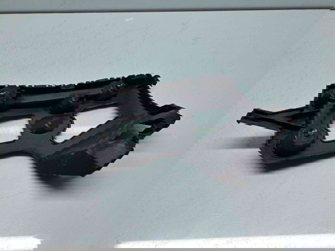 Suport bara dreapta spate Renault Captur (X87) [Fabr 2013-2017] 852220257R