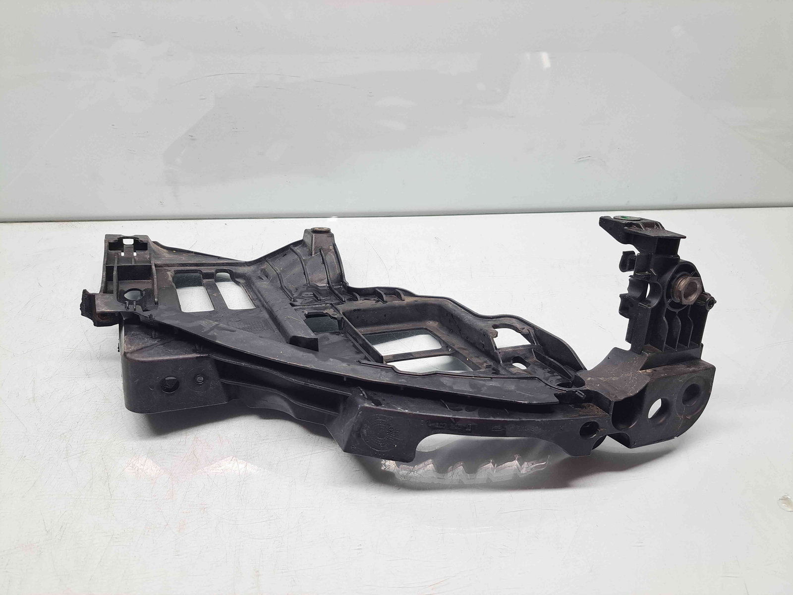 Suport far dreapta Volkswagen Golf 6 (5K1) GTD [Fabr 2009-2013] 5K0807228A