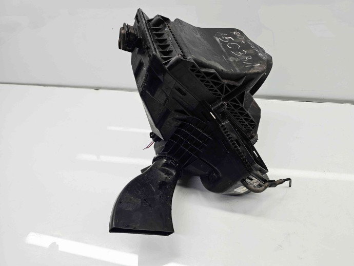 Carcasa filtru aer  AUDI A4 (8K2, B8) [Fabr 2008-2015] 8K0133837BF 2.0 TDI CGLC 130KW / 177CP