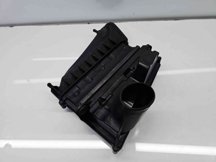 Carcasa filtru aer  Mercedes CLS (C219) [Fabr 2004-2011] A6420940204 3.0 CDI 642920 165KW / 224CP