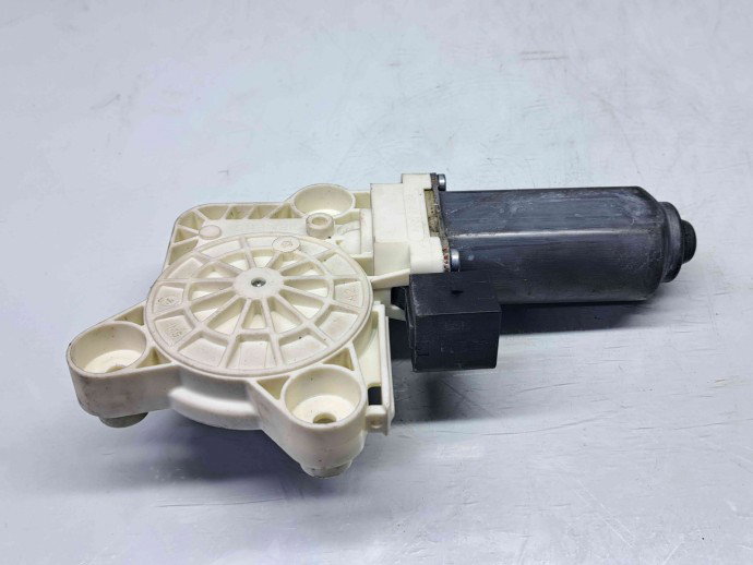 Motoras geam dreapta spate Mercedes Clasa E (W211) [Fabr 2002-2009] A23118202442
