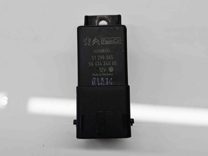 Releu  PEUGEOT 5008 [Fabr 2009-2017] 9802424080 