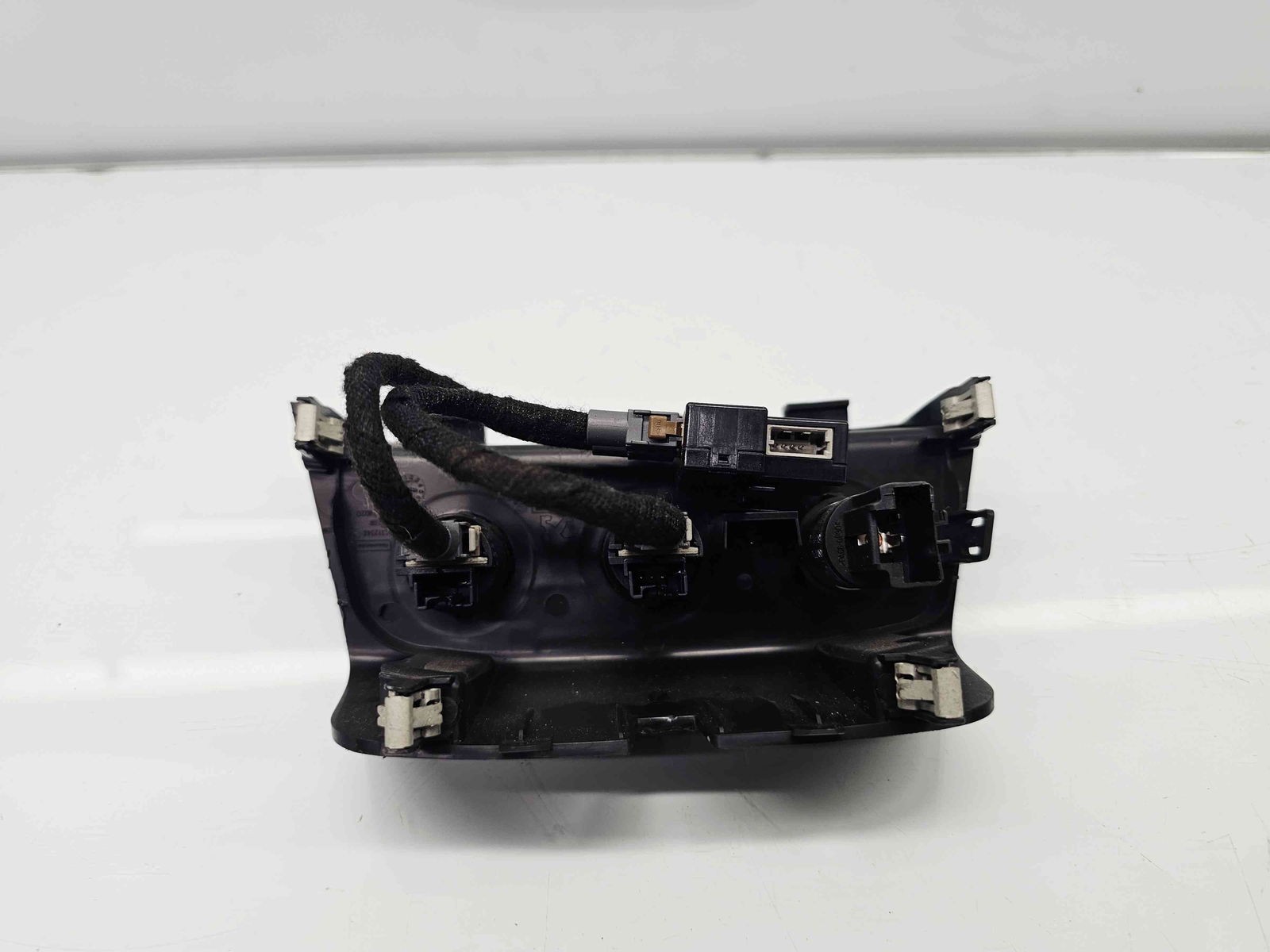 Conector auxiliar USB PEUGEOT 208 [Fabr 2012-prezent] 9674655377 - imagine 4