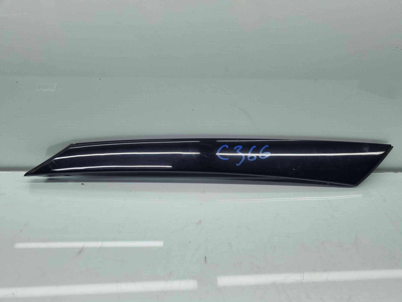 Ornament parbriz Skoda Fabia 2 (5J, 542) [Fabr 2007-2014] 5J6853264