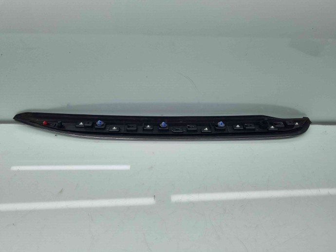 Ornament usa stanga spate Peugeot 2008 [Fabr 2013-prezent] 9806404877