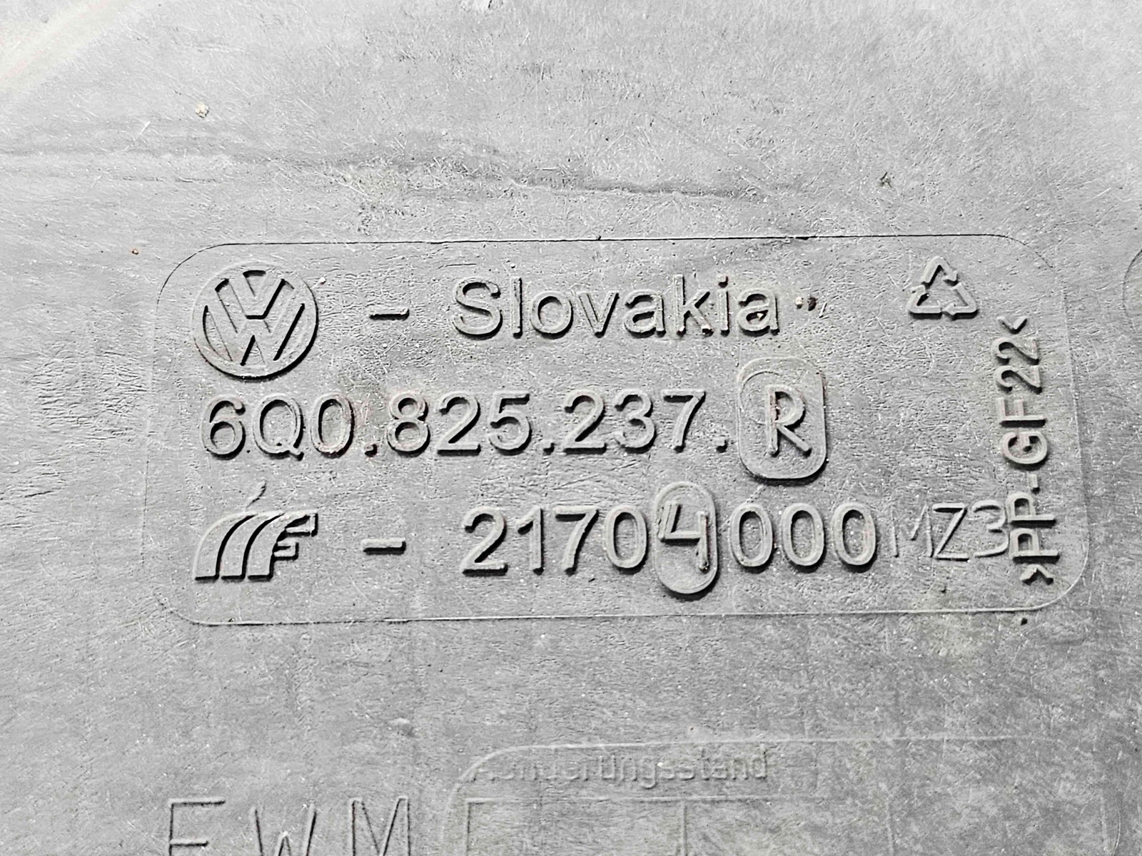 Scut sub bara Skoda Fabia 2 (5J, 542) [Fabr 2007-2014] 6Q0825237R - imagine 3