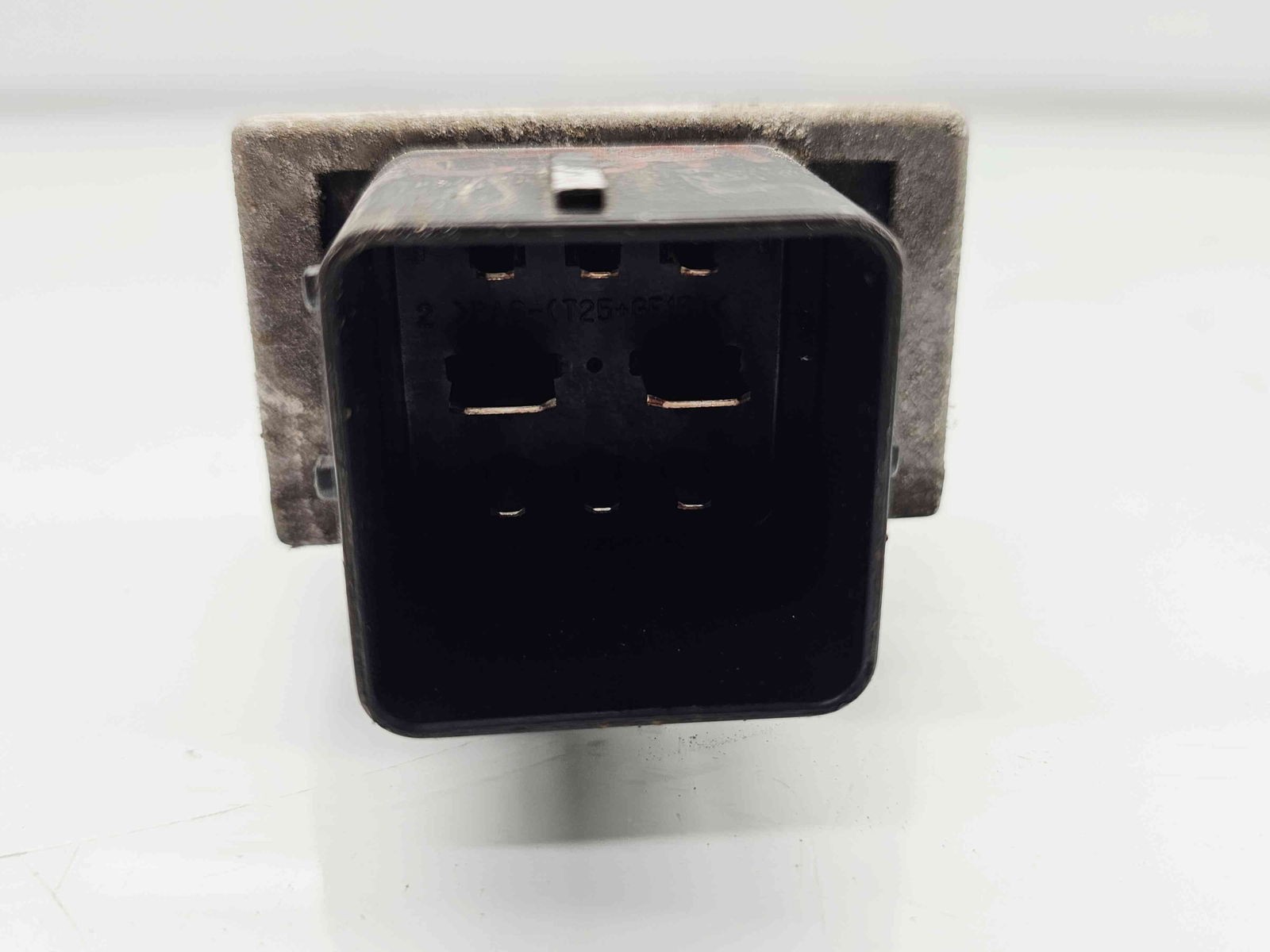 Releu Renault Scenic 3 [Fabr 2009-2015] 110678071R - imagine 2