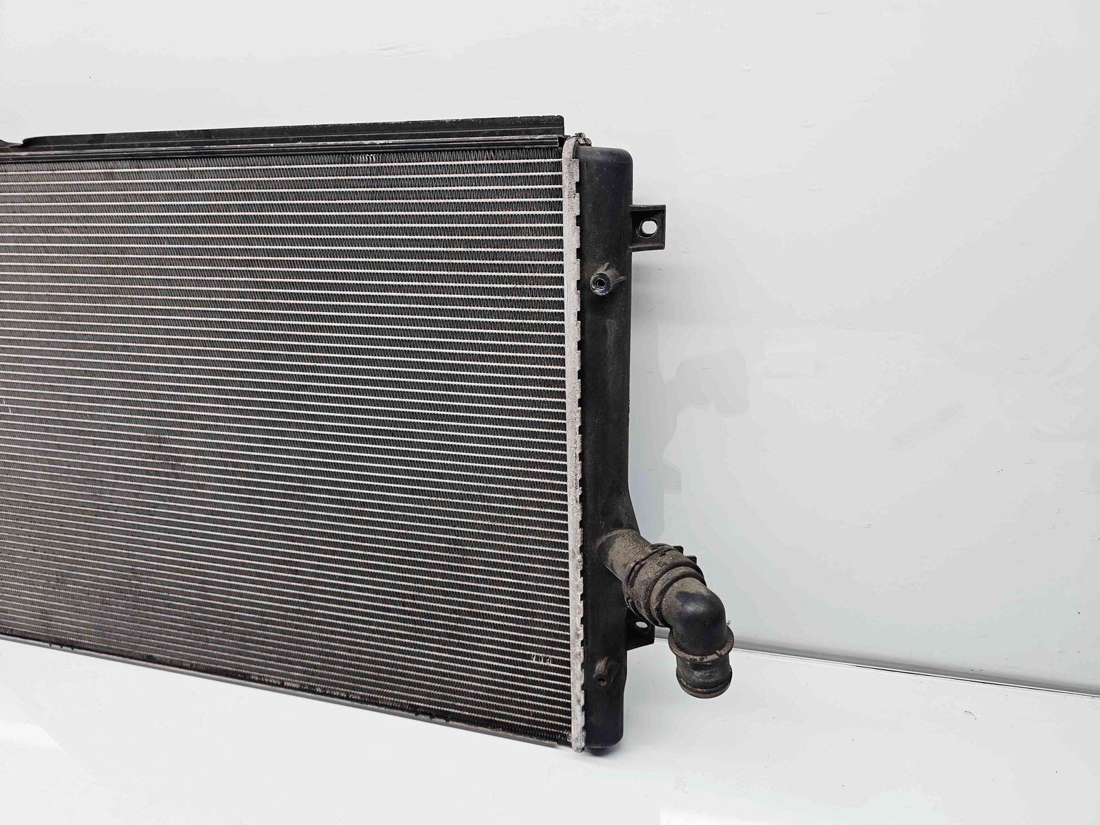 Radiator apa AUDI A3 (8P1) [Fabr 2003-2012] 1K0121251DD 1.6 TDI CAYC 77KW / 105CP - imagine 3