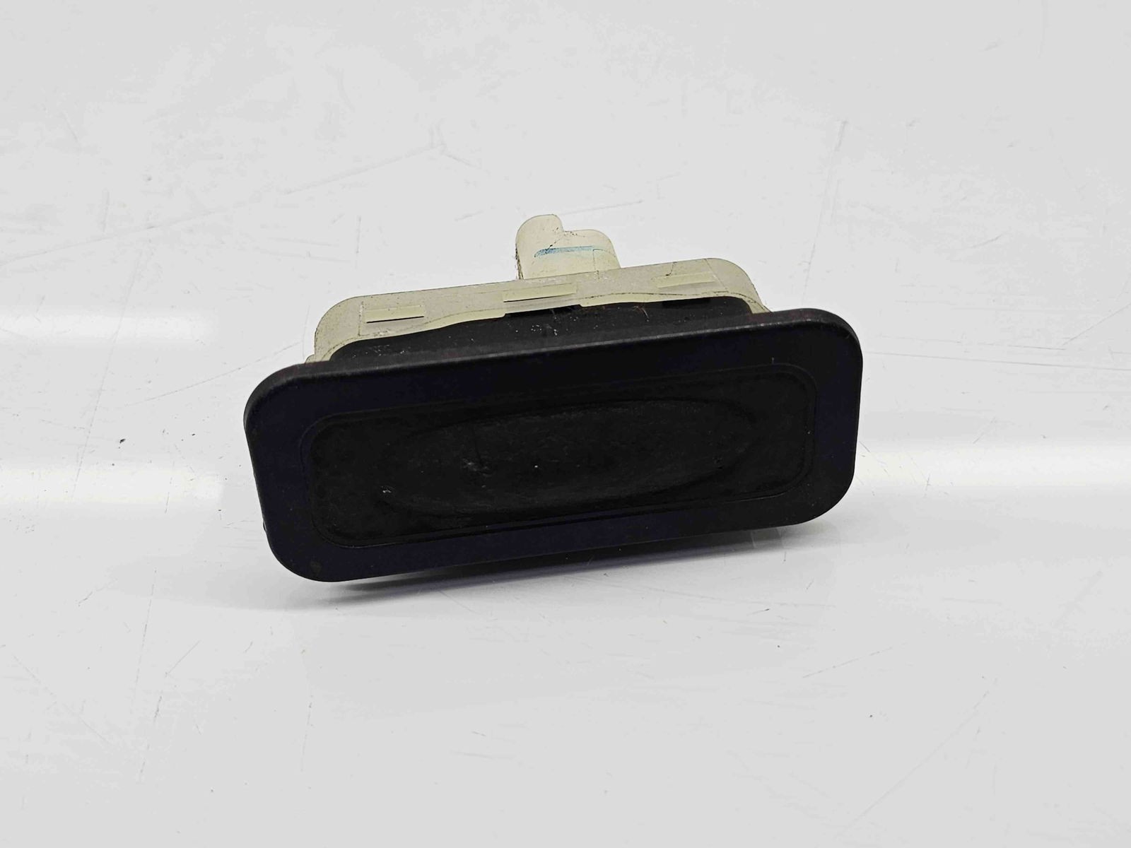 Buton deschidere portbagaj Dacia Logan 3 [Fabr 2021-2024] 8200385515