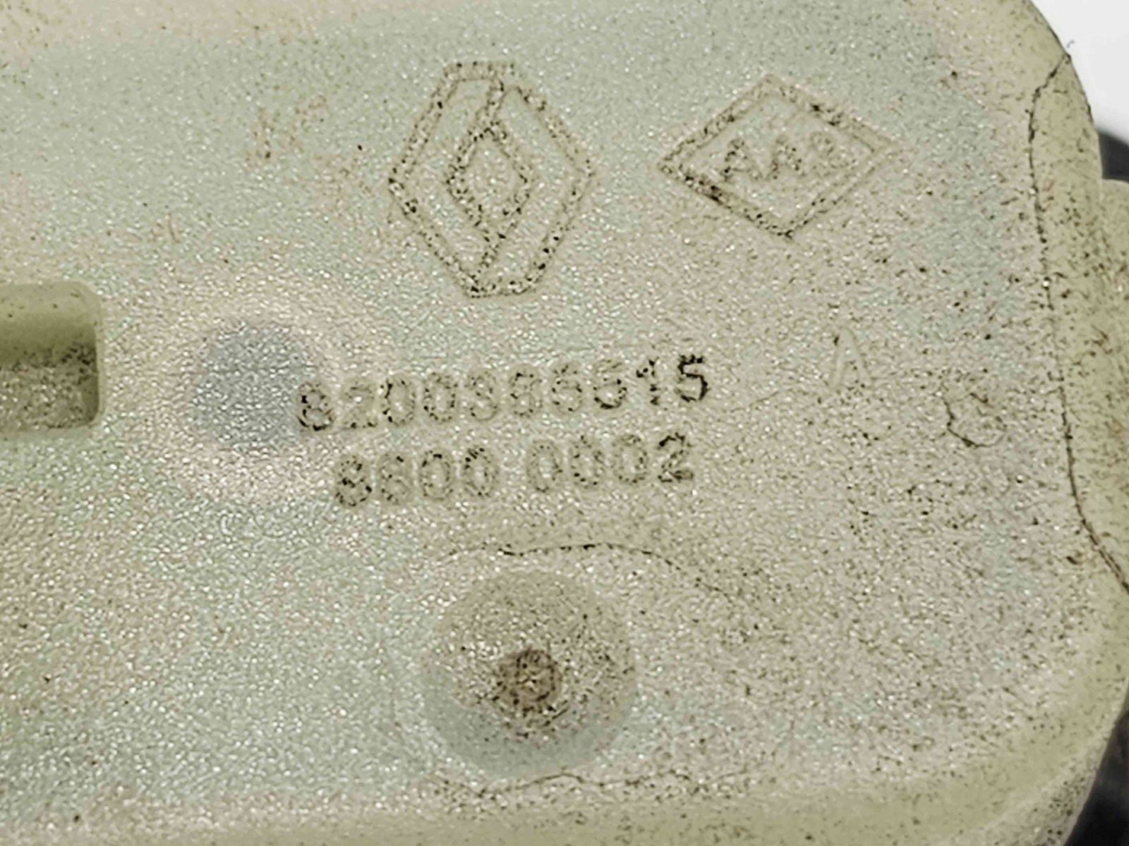 Buton deschidere portbagaj Dacia Logan 3 [Fabr 2021-2024] 8200385515 - imagine 2