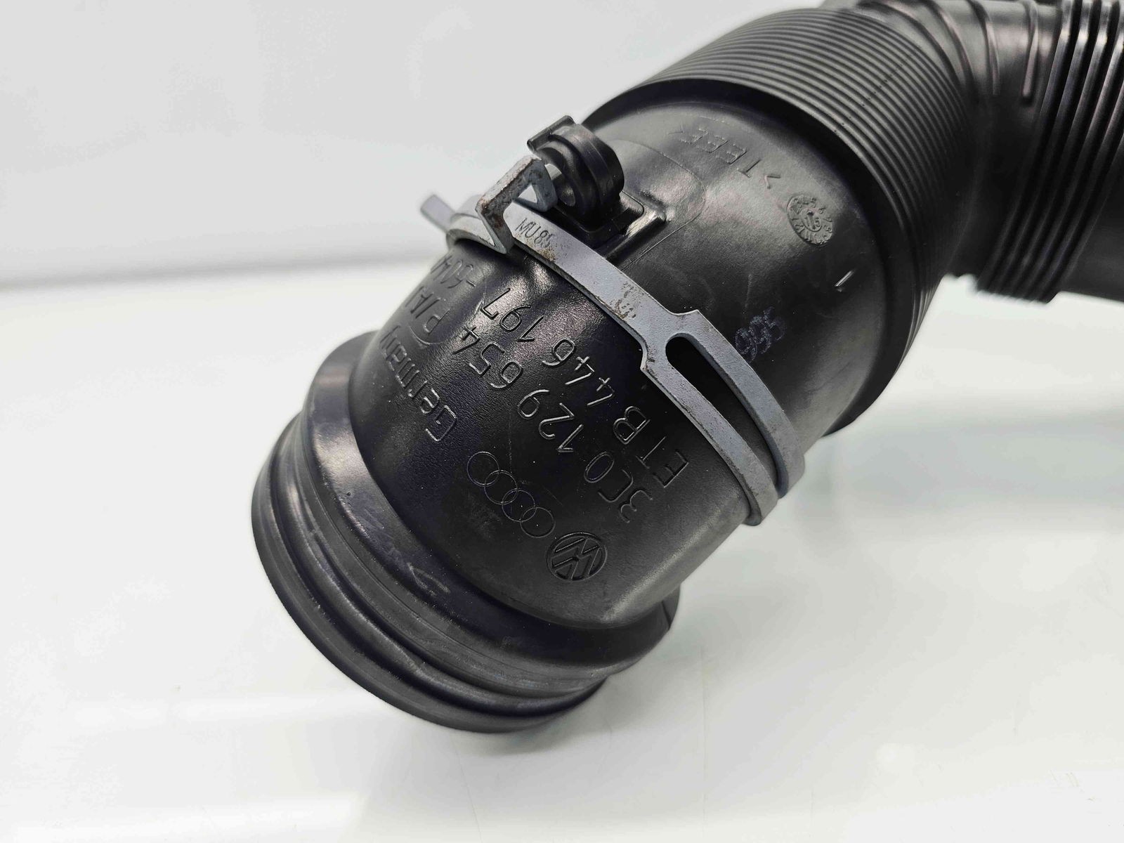 Tub admisie aer Skoda Rapid (NH3) [Fabr 2012-2019] 3C0129654P 2.0 TDI CFGC 130KW / 177CP - imagine 5