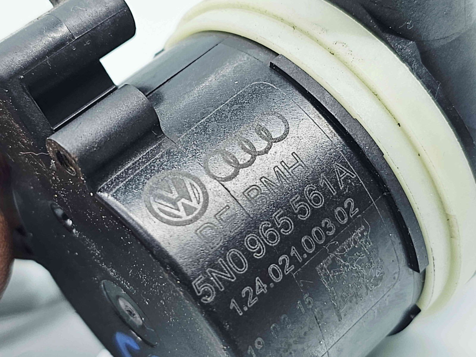 Pompa recirculare apa Skoda Superb II (3T4) [Fabr 2008-2015] 5N0965561A 2.0 TDI CFGC 130KW / 177CP - imagine 5