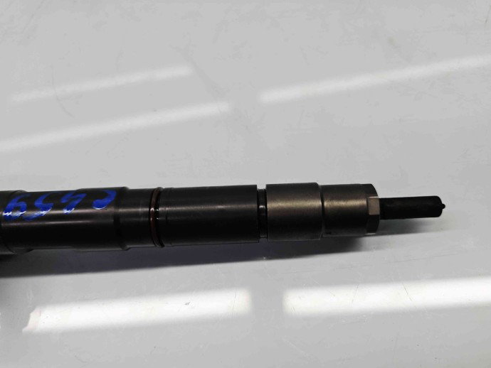 Injector  Seat Leon (1P1) [Fabr 2005-2011] 03L130277Q 2.0 TDI CFGC 130KW / 177CP