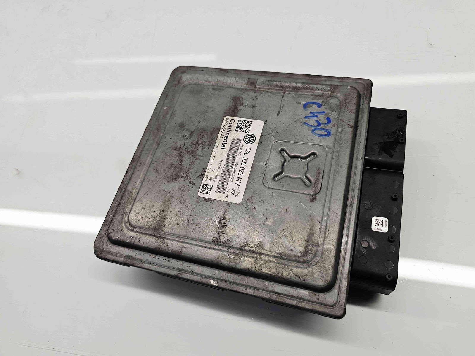 Calculator motor ECU Skoda Superb II (3T4) [Fabr 2008-2015] 03L906023MM 1.6 TDI CAYC 77KW / 105CP - imagine 2