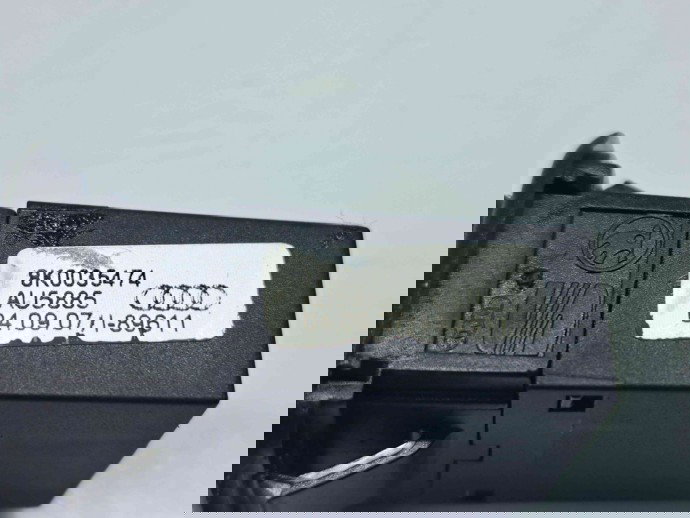  Conector auxiliar USB Audi A4 (8K2, B8) [Fabr 2008-2015] A1695450004