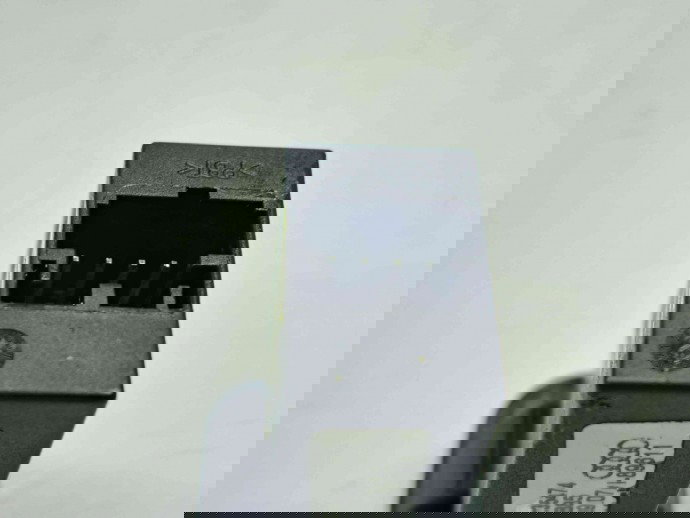  Conector auxiliar USB Audi A4 (8K2, B8) [Fabr 2008-2015] A1695450004