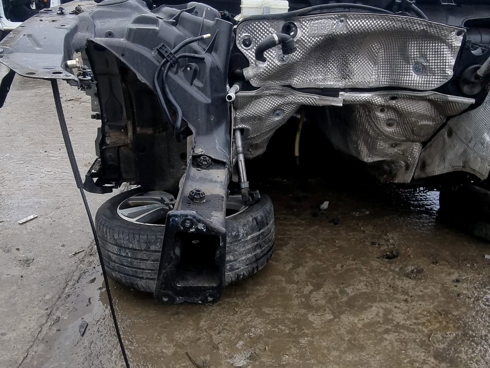 Lonjeron dreapta AUDI A7 (4GA) Sportback [Fabr 2011-2017] 4.0 TFSI CEUC 309KW / 420CP - imagine 1