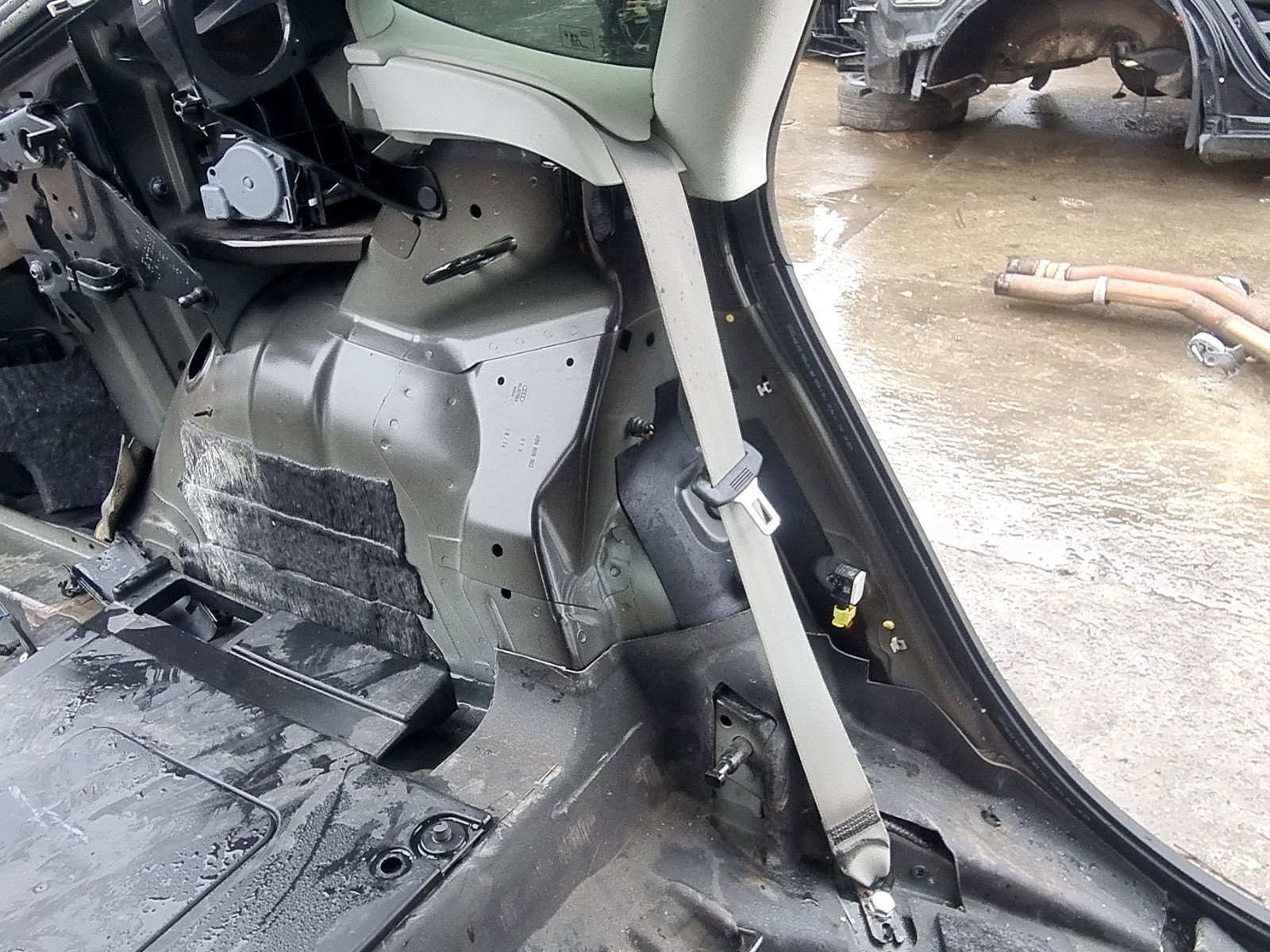 Centura stanga spate AUDI A7 (4GA) Sportback [Fabr 2011-2017] 4.0 TFSI CEUC 309KW / 420CP - imagine 1