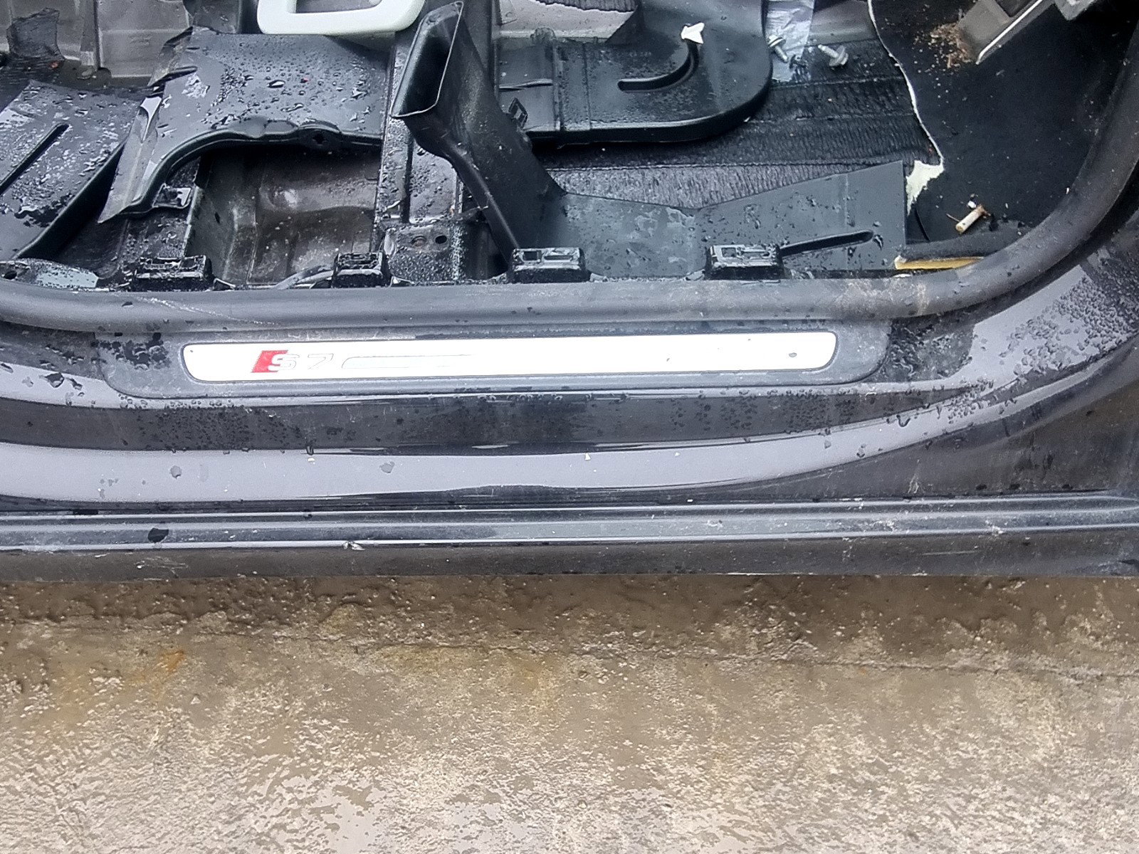 Ornament prag dreapta fata AUDI A7 (4GA) Sportback [Fabr 2011-2017] 4.0 TFSI CEUC 309KW / 420CP - imagine 1