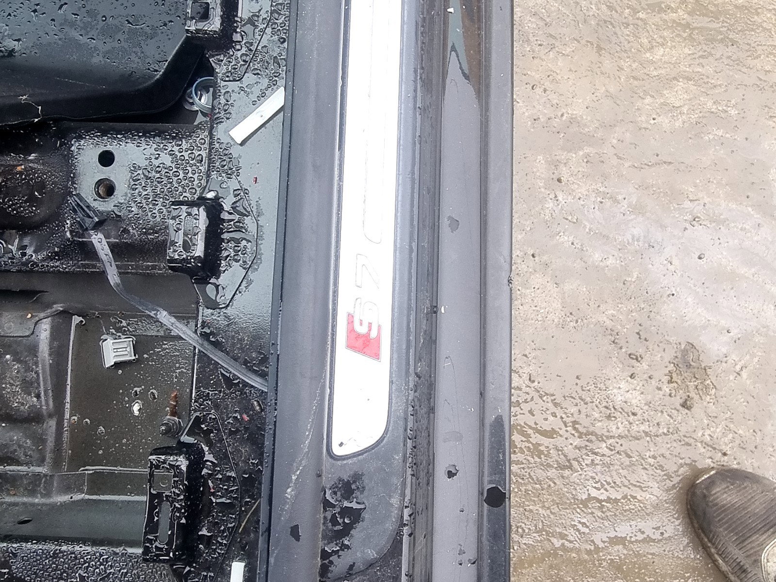 Ornament prag dreapta fata AUDI A7 (4GA) Sportback [Fabr 2011-2017] 4.0 TFSI CEUC 309KW / 420CP - imagine 2