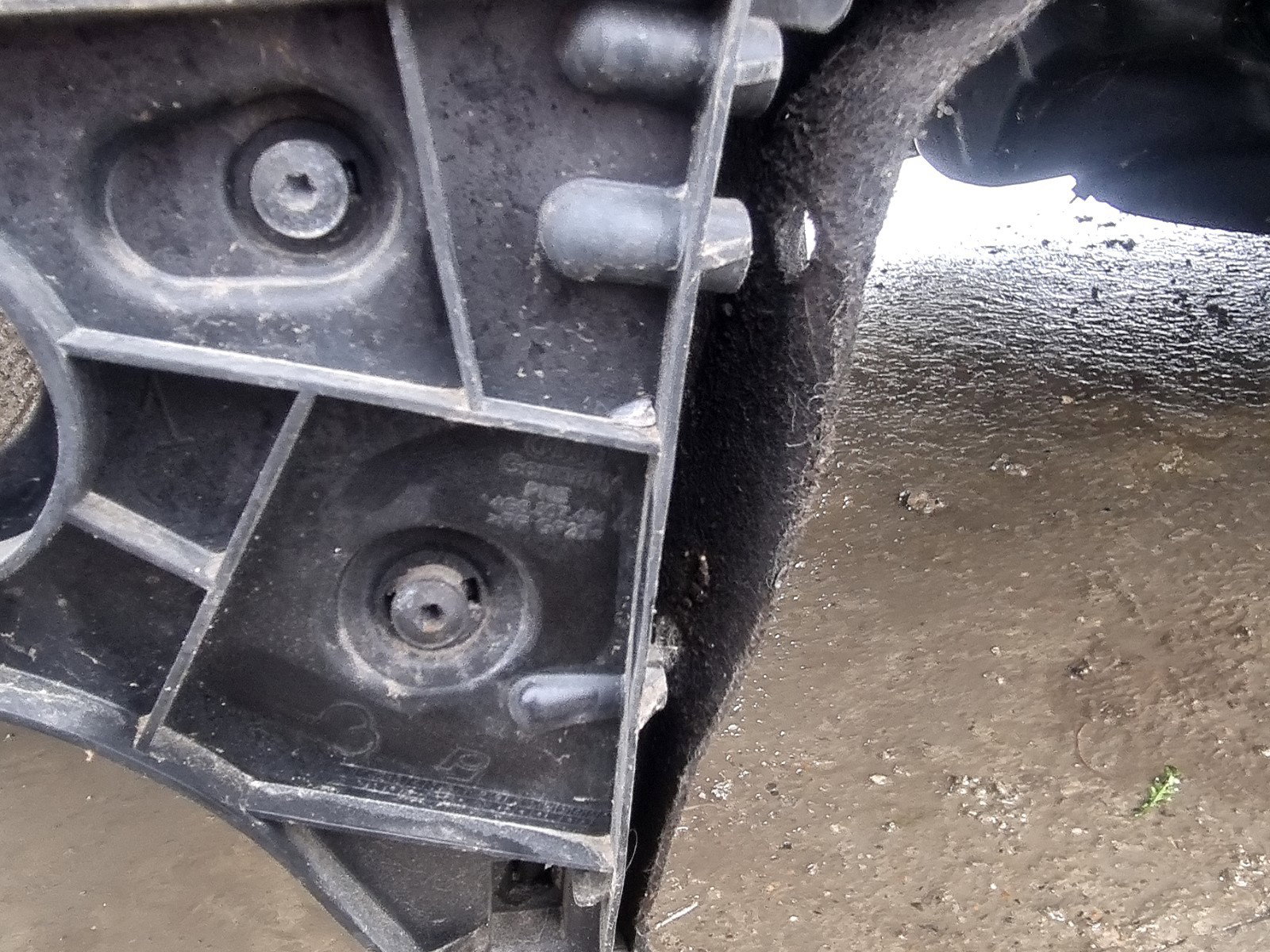 Suport bara dreapta spate AUDI A7 (4GA) Sportback [Fabr 2011-2017] 4G8807454 4.0 TFSI CEUC 309KW / 420CP - imagine 2