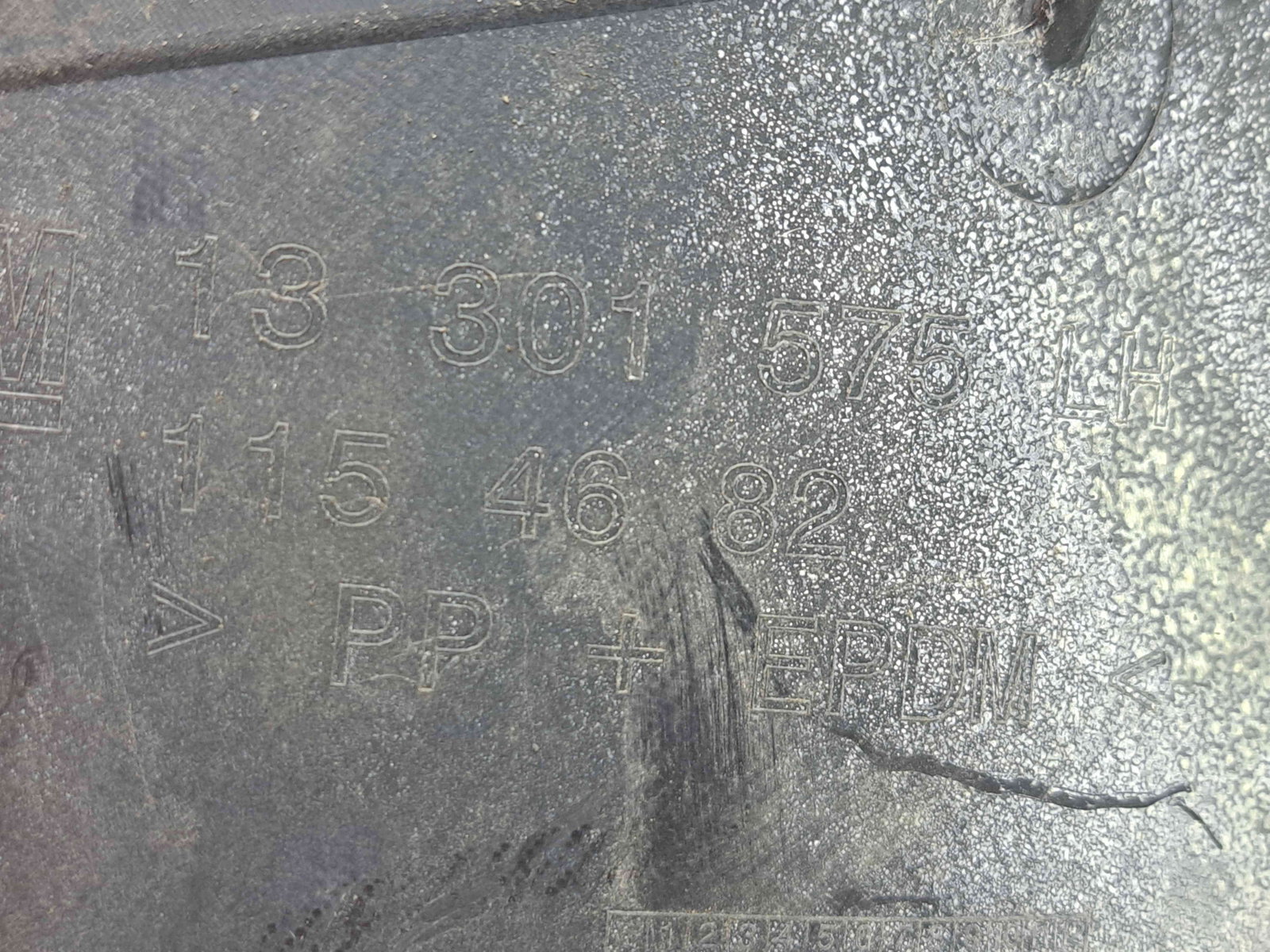 Carenaj roata stanga fata Opel Zafira C (E75) Combi [Fabr 2011-2017] 13301575 - imagine 3