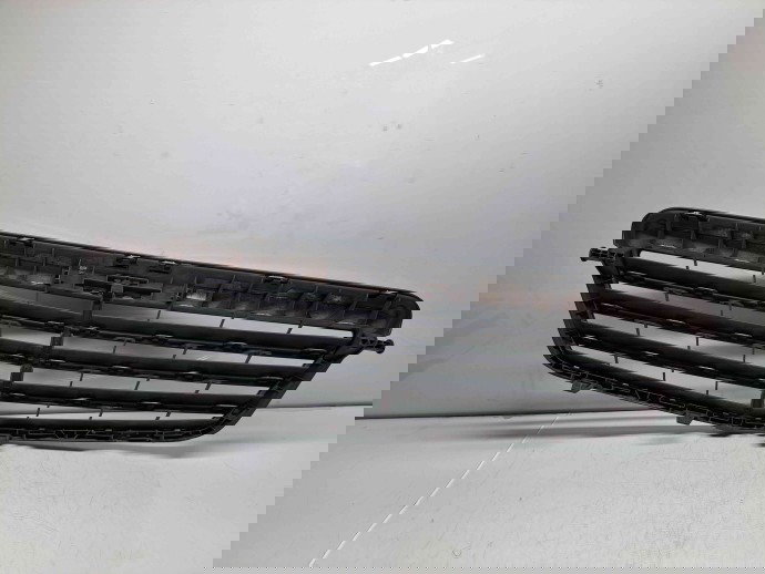 Grila bara fata Mercedes Clasa E (W212) AMG [Fabr 2009-2016] A2128800183