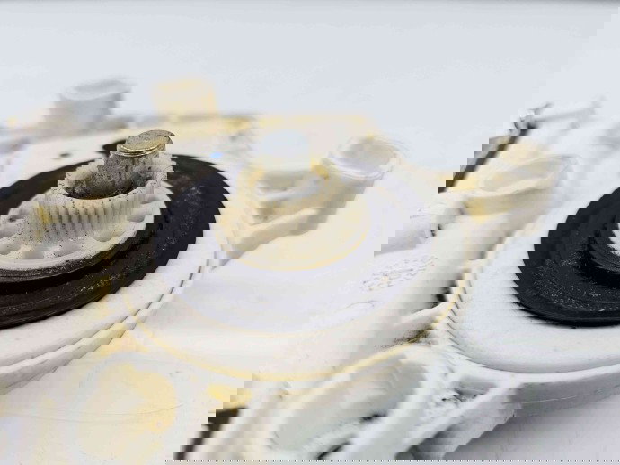 Motoras geam dreapta spate Volkswagen Touran (1T1, 1T2) [Fabr 2003-2010] 1K0959704B