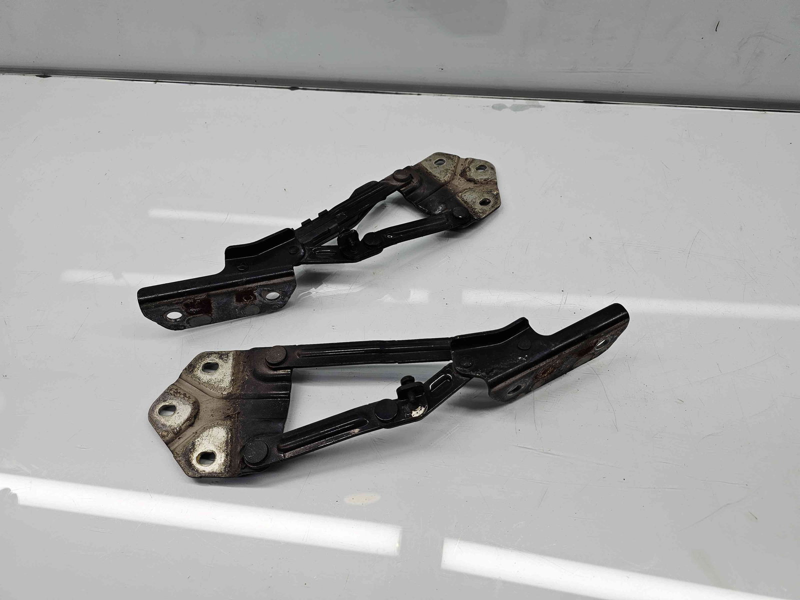 Set balamale capota Volkswagen Touran (1T1, 1T2) [Fabr 2003-2010] LC9Z - imagine 3