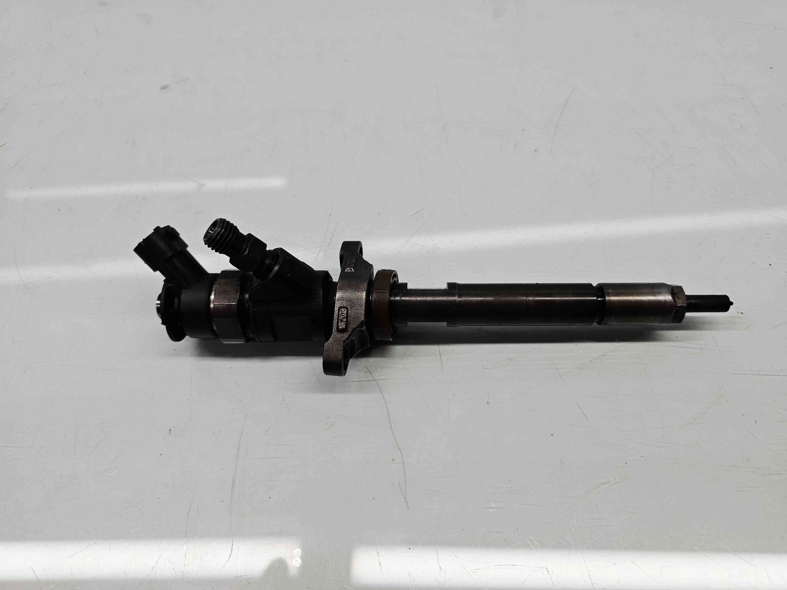 Injector Ford C-Max 1 [Fabr 2007-2010] 0986435233 1.6 TDCI DV6T 66KW / 90CP - imagine 1