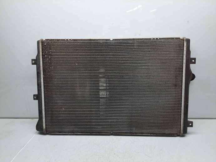 Radiator apa  Volkswagen Passat CC (357) [Fabr 2008-2012] 3C0121253AR 2.0 TDI CFFB 103KW / 140CP