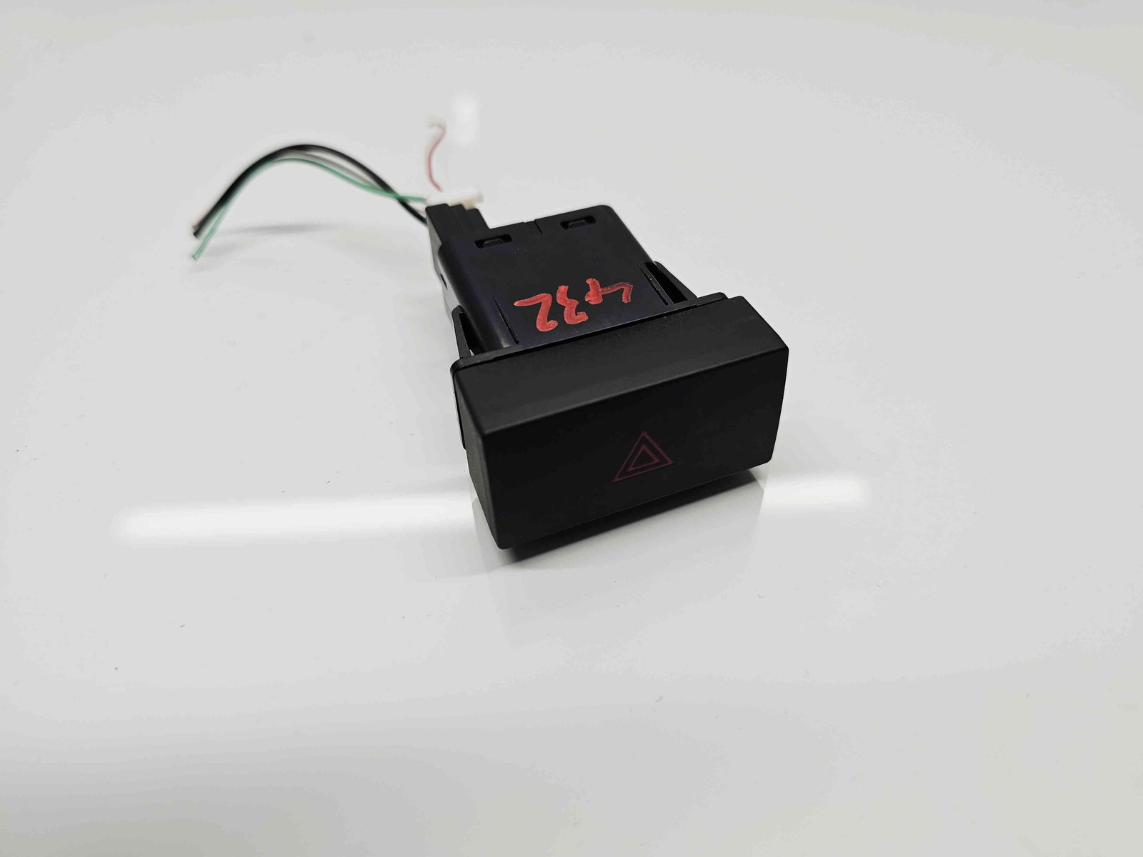 Buton avarii MAZDA 6 (GJ1) Facelift [Fabr 2018-2021] GSL3664H0 - imagine 3