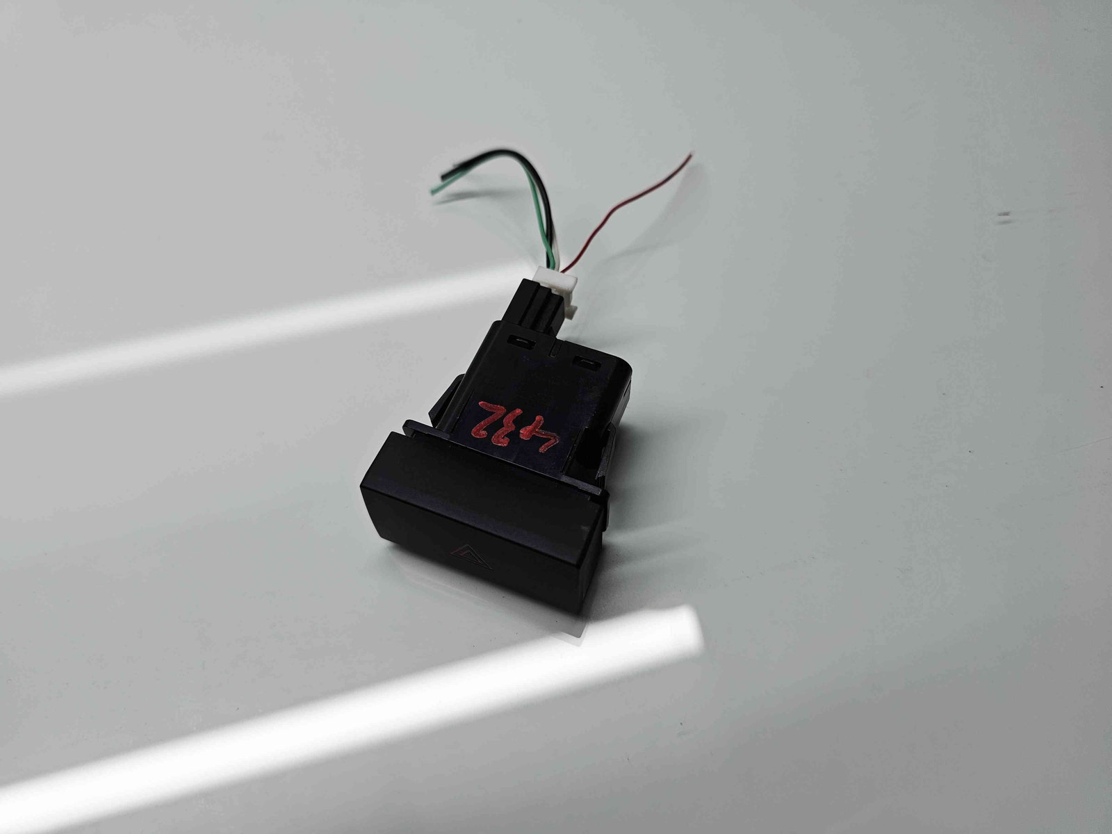 Buton avarii MAZDA 6 (GJ1) Facelift [Fabr 2018-2021] GSL3664H0 - imagine 4