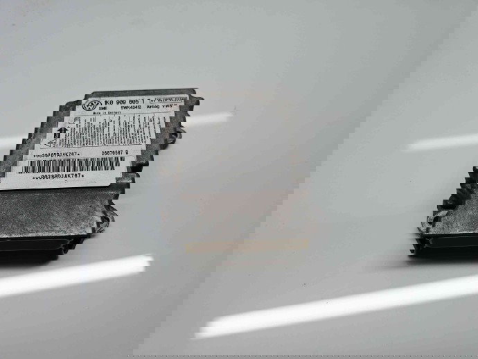 Calculator airbag Volkswagen Golf 5 Variant (1K5) [Fabr 2007-2009] 1K0909605T 1.9 TDI BLS 77KW / 105CP