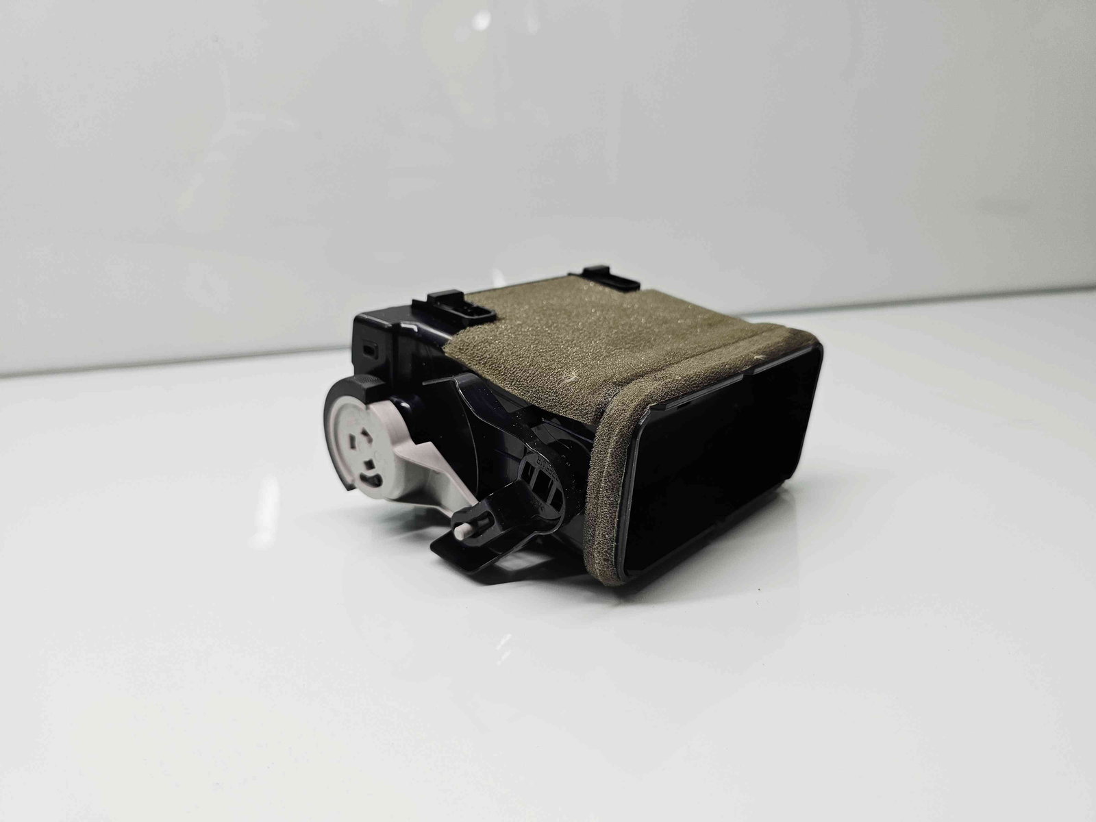 Grila aerisire centrala MAZDA 6 (GJ1) Facelift [Fabr 2018-2021] GRF5-6491X - imagine 3